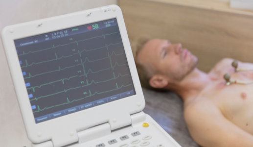 Khám sức khỏe định kỳ: Dân văn phòng khi nào cần điện tim, siêu âm tim?