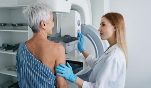 Yếu tố lối sống làm tăng nguy cơ ung thư vú ở phụ nữ trẻ