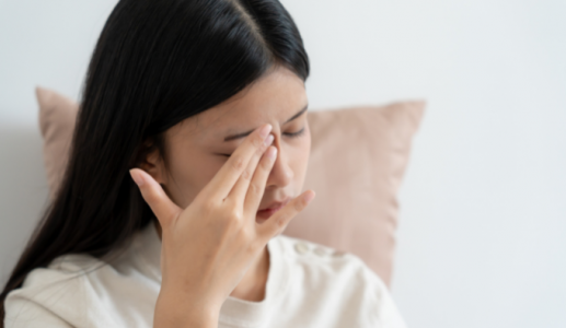 Làm gì khi có dị vật rơi vào mắt?