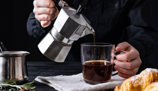 Uống cà phê ảnh hưởng đến sức khỏe xương?