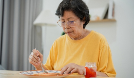Những thay đổi trong thói quen ăn uống cảnh báo sa sút trí tuệ