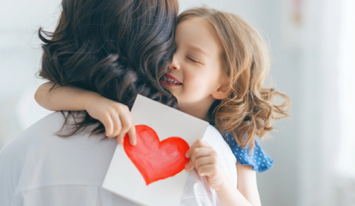 10 dấu hiệu trẻ có kiểu gắn bó an toàn