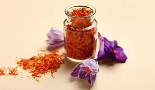 Dùng hoa nghệ tây saffron có lợi ích gì?