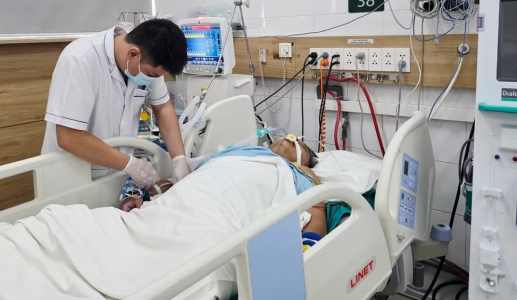 Bệnh viện Bạch Mai thông tin sức khỏe 7 nạn nhân ngộ độc khí clo