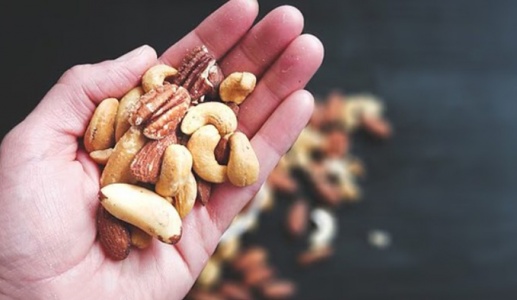 Ăn các loại hạt mỗi ngày có thể giảm nguy cơ tăng huyết áp