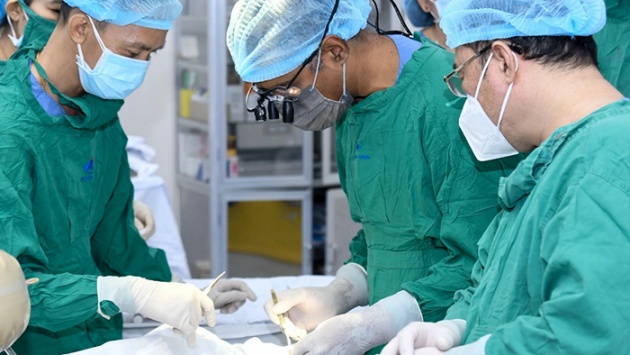 Y tế tuần: Bác sĩ Việt - Mỹ phối hợp điều trị ca u hốc mắt phức tạp
