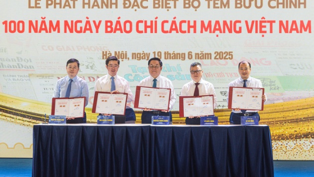 Phát hành bộ tem đặc biệt kỷ niệm 100 năm Ngày Báo chí Cách mạng Việt Nam (1925-2025)