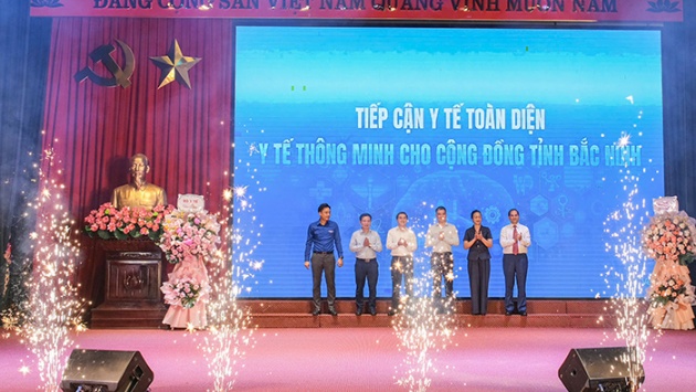 Xây dựng mạng lưới y tế thông minh, hướng tới nền y tế toàn diện