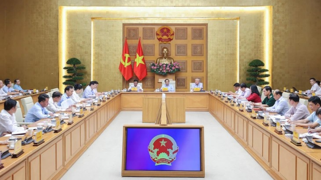 Chuyển từ thụ động khám chữa bệnh sang bảo vệ sức khỏe nhân dân khi chưa có bệnh