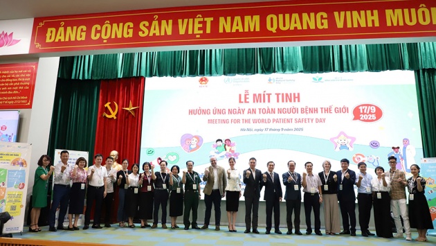 Chăm sóc an toàn cho trẻ sơ sinh và trẻ nhỏ 