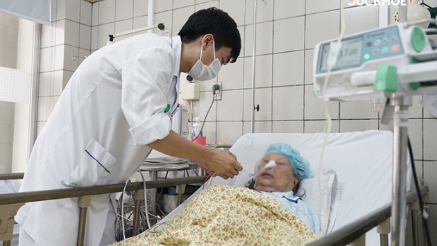Bộ Y tế: Bảo đảm công tác khám chữa bệnh, cấp cứu trong và sau bão số 11
