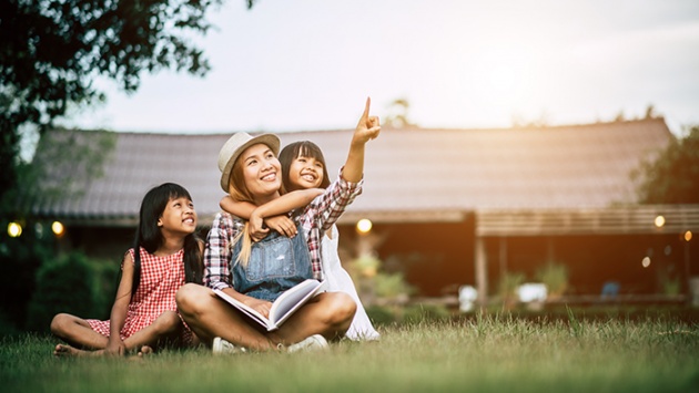 Tử vi thứ Bảy (11/10/2025): Ma Kết muốn ở bên những người thân yêu