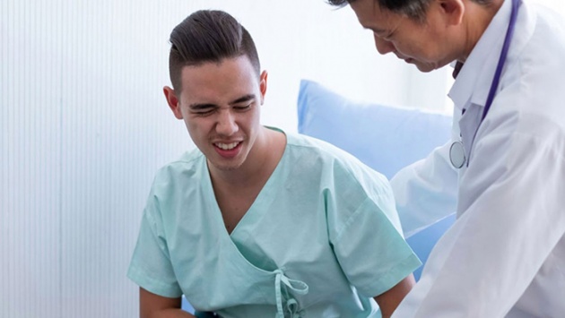 Ngày càng nhiều người trẻ mắc ung thư đại tràng, làm sao để phòng ngừa?