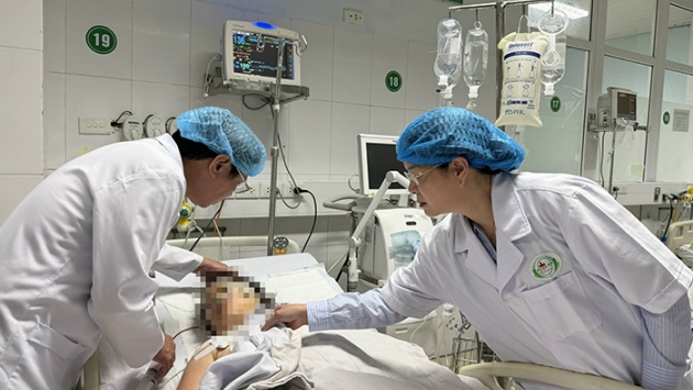 Hành hung cán bộ y tế khi đang làm nhiệm vụ là điều không thể chấp nhận được