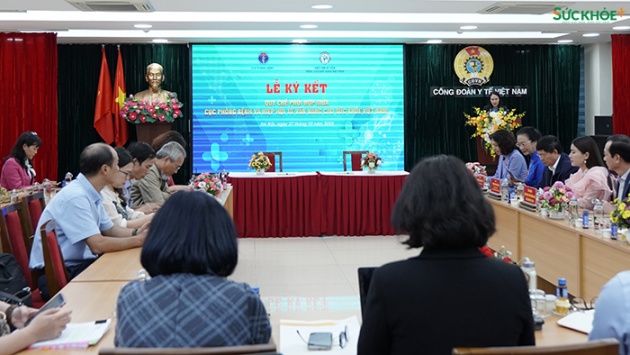 Chung tay chăm sóc, bảo vệ và nâng cao sức khỏe nhân dân