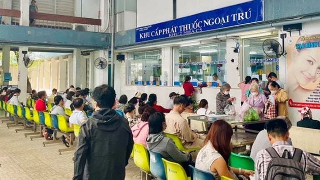 Bộ Y tế nói gì về phản ánh không được cấp thuốc ngoại trú quá 30 ngày?