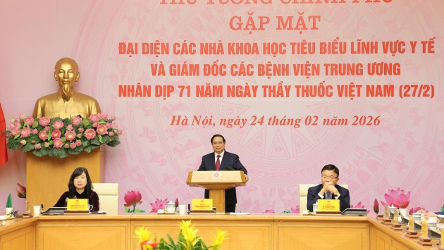 Thủ tướng: Đầu tư cho y tế là đầu tư cho tương lai sức khỏe dân tộc