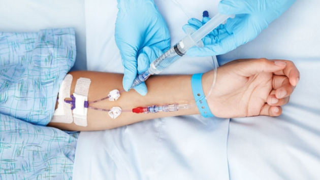 Vì sao người bệnh đang hoá trị lại chán ăn?