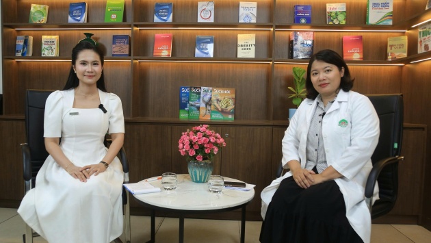  TỌA ĐÀM trực tuyến: Vượt qua cơn bão tiền mãn kinh, mãn kinh