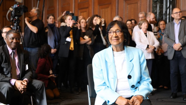 Giải Nobel Hòa bình được trao cho Luật sư nhân quyền Navi Pillay