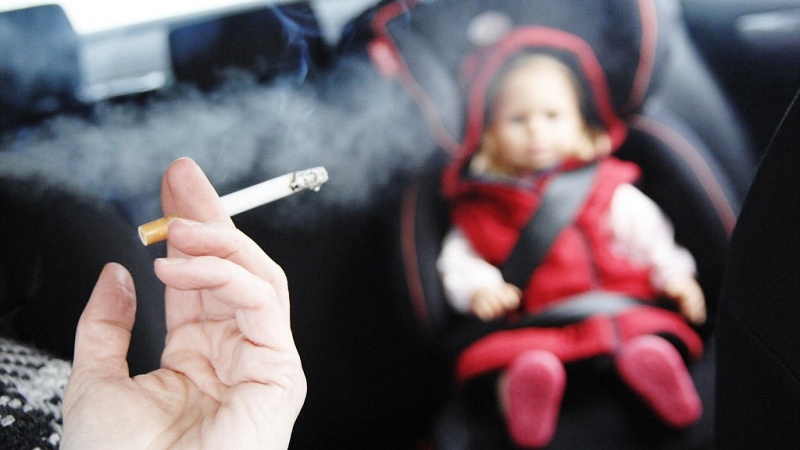 Vì sao hút thuốc thụ động cực kỳ nguy hiểm cho trẻ?